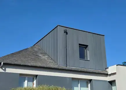 couvreur zingueur à Le Bourgneuf-la-Forêt - image 2