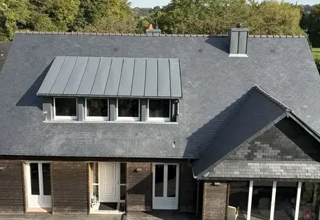 démoussage de toiture à Changé - image 3