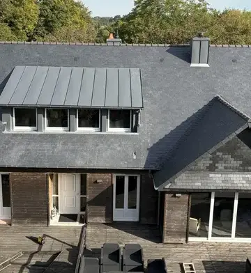 démoussage de toiture à Le Genest-Saint-Isle - image 2