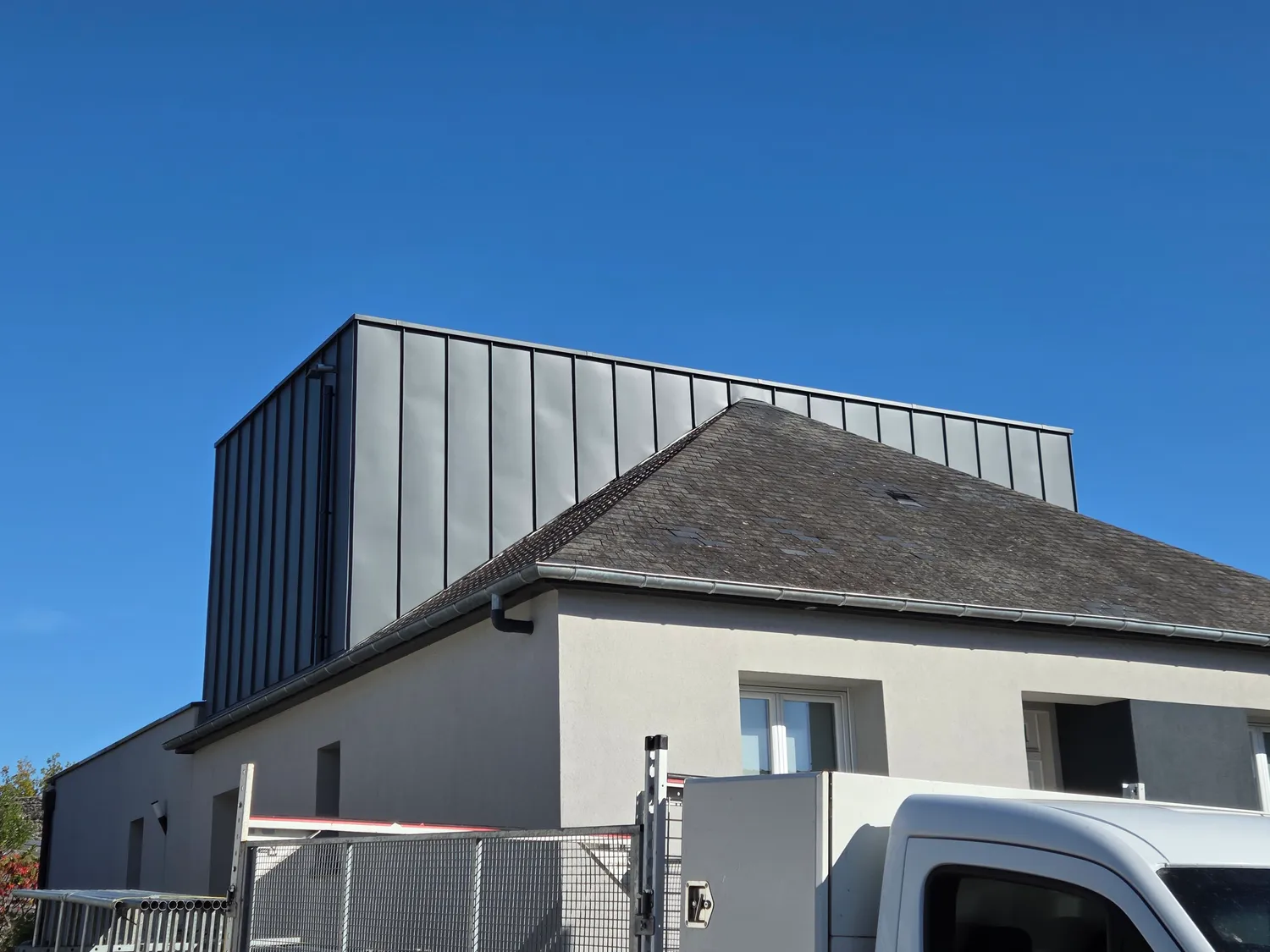 demoussage de toiture louverne